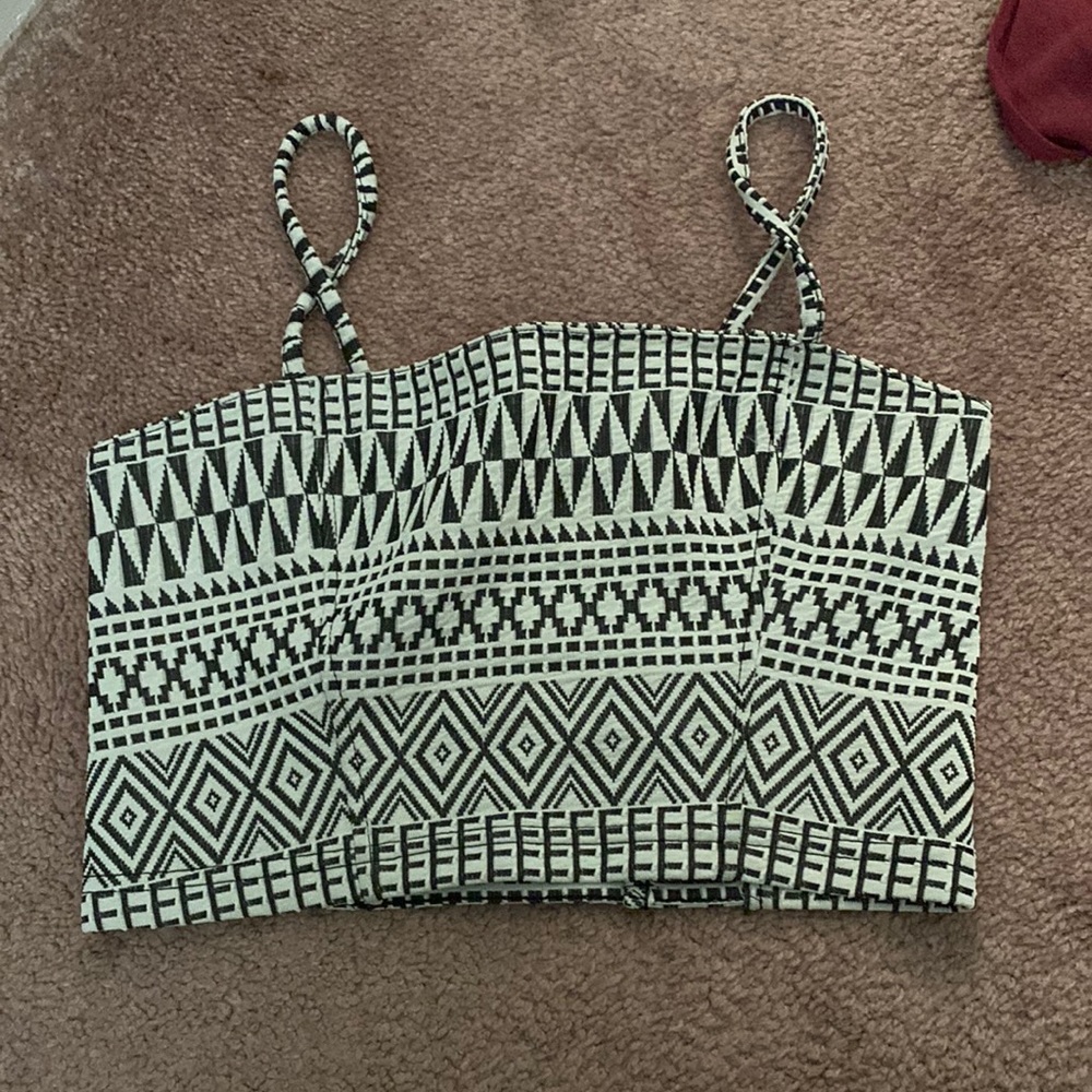 Tela Aztec Crop Top in Small